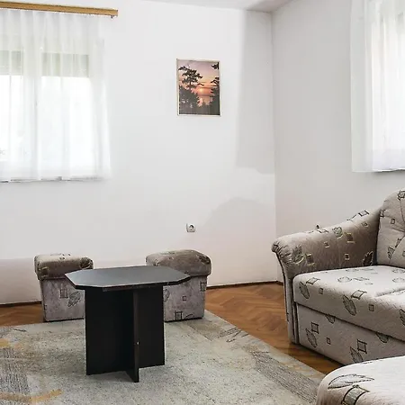 Beautiful In W/ 2 Bedrooms Ferienhaus *
